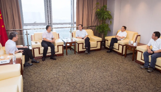 供应链综合商业服务平台迈进浙江第一站 — — 壹号娱乐-com与温州交运集团战略签约